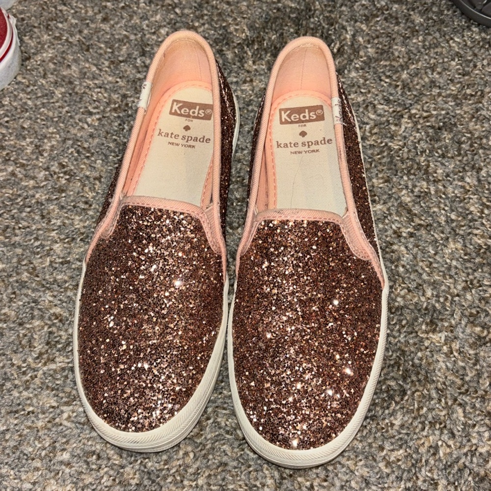 Kate Spade Keds sparkly rose gold size 5